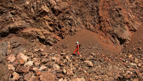Planet Mars Draws Artist to Mining Town - ABC Rural News 